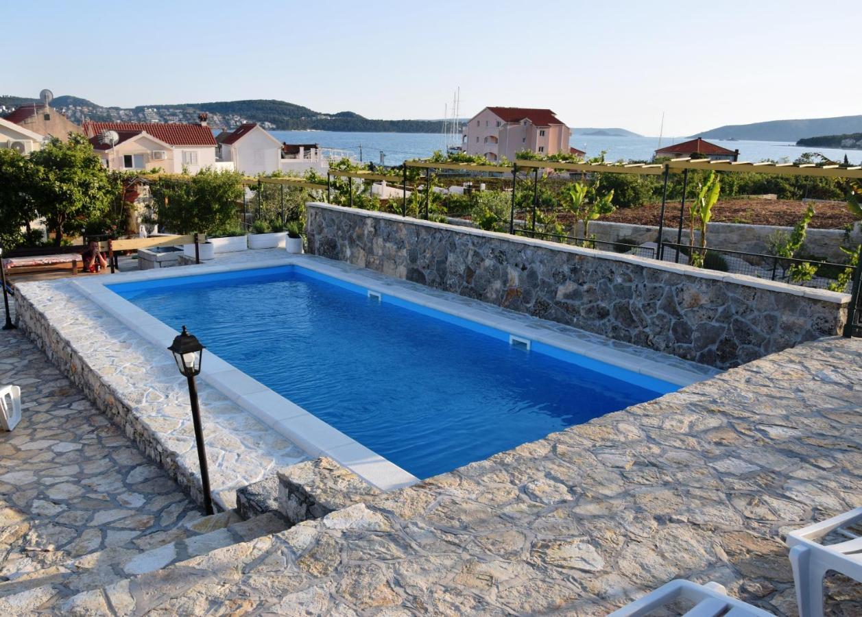 Marta II Your Holiday Home In Seget Center Trogir Exterior foto